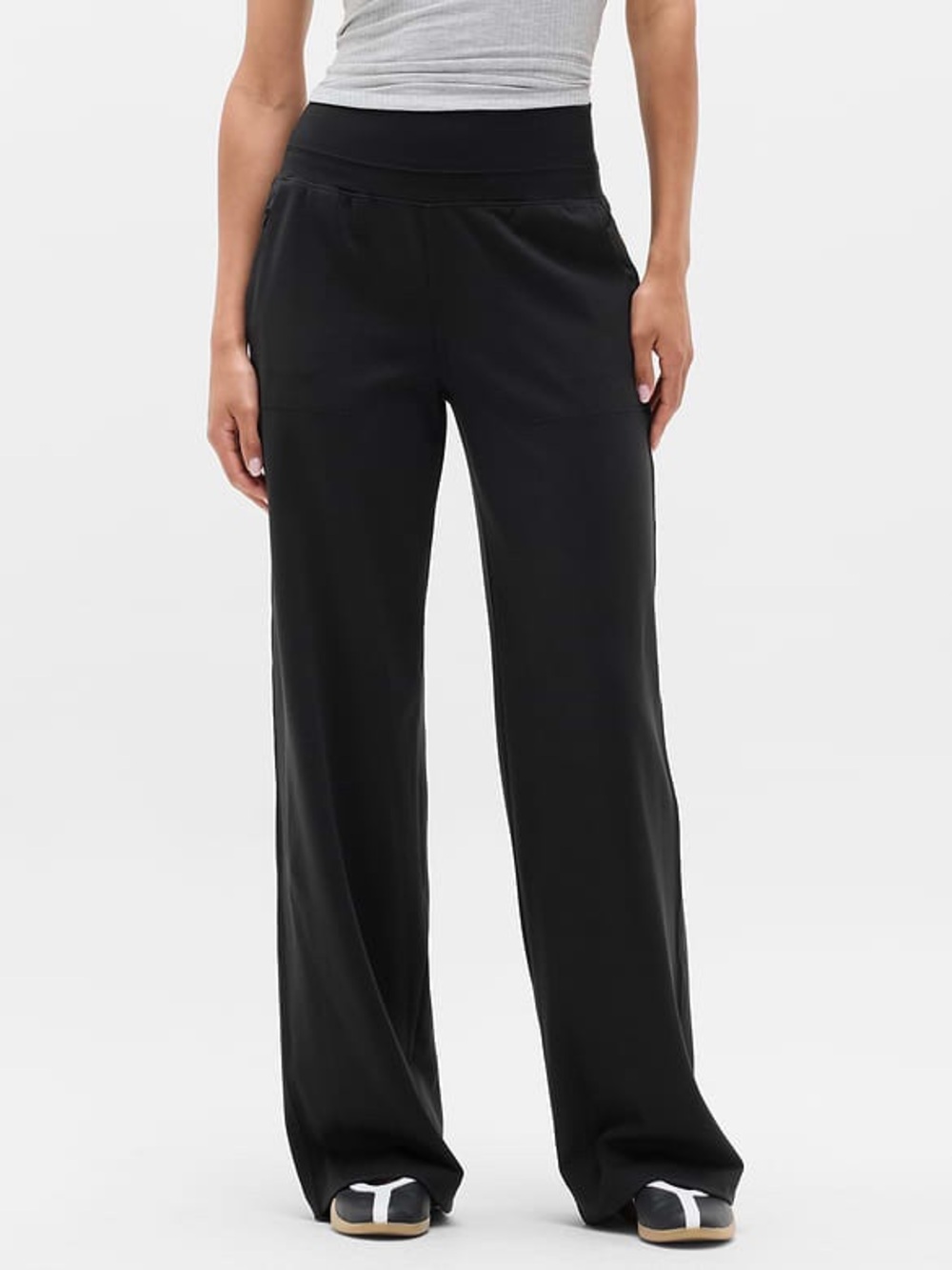 Athleta Venice High Rise Wide Leg Pant Semi fitted Black Medium 8/10